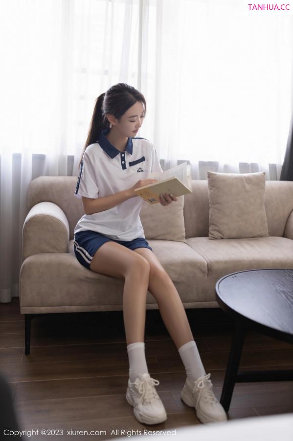 唐安琪  [XiuRen]高清写真图 2023.07.17 No.7091 唐安琪 学妹装扮第5张图片